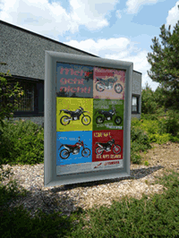 pubblicit&agrave; esterna multimmagine luminosa